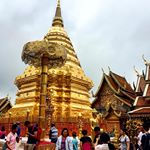 Wat Phra Tat Doi Suthep is the most important and beautiful temple in all of Chiang Mai Which makes it extremely popular with tourists too